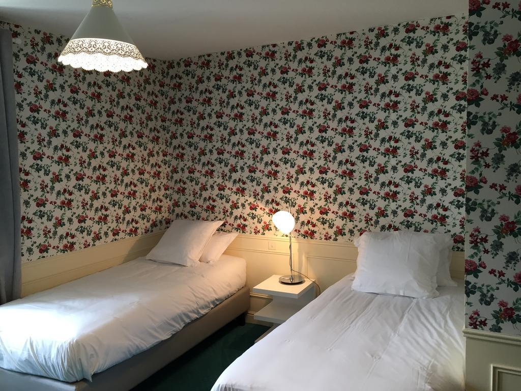 Hotel De Charme Les Mimosas Pont-Aven Rum bild