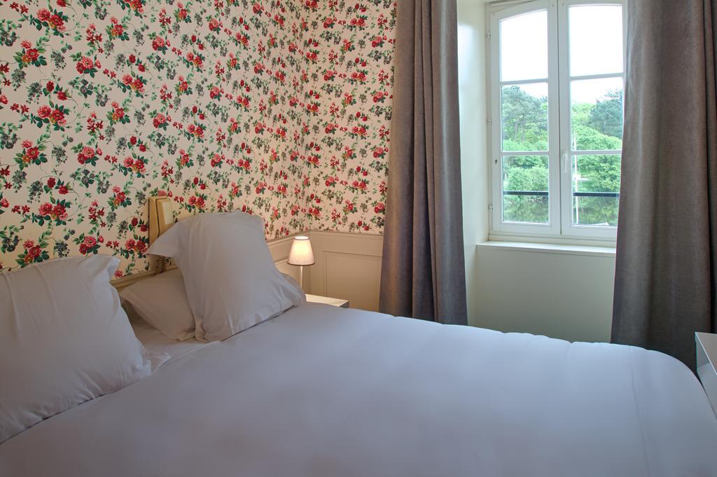 Hotel De Charme Les Mimosas Pont-Aven Rum bild